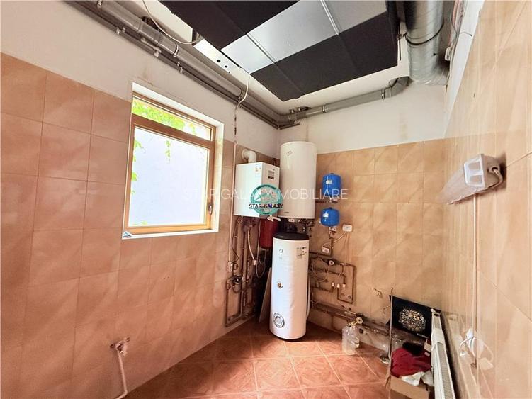 Vand casa cu 4 camere in zona semicentrala, 340mp utili si teren 510mp - 18