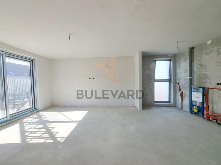 Penthouse 150 mp utili+ terase 200 mp+ 2 parcari subterane +curte 120 mp