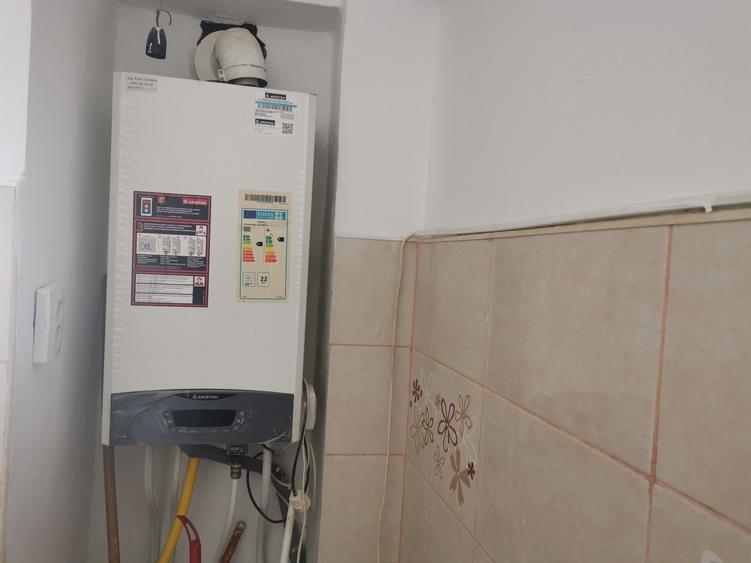 Apartament 3 camere decomandat