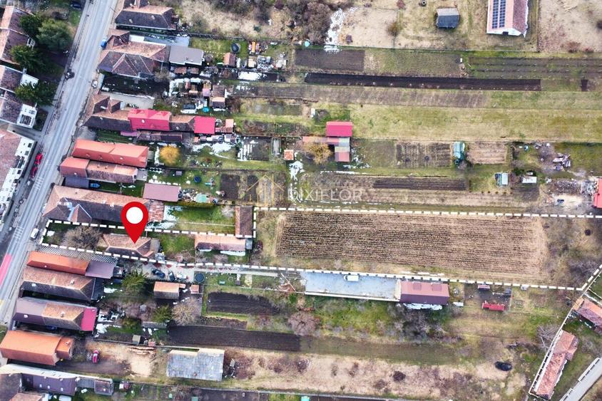 Casă cu 2 camere și teren generos | Miercurea Nirajului