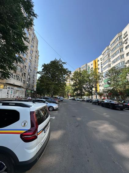 Rahova Spatiu Comercial 80 Mp Stradal Barca Parter Vitrina