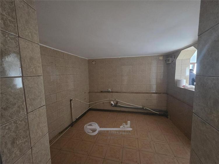 Apartament 3 camere - 72mp - Dancu