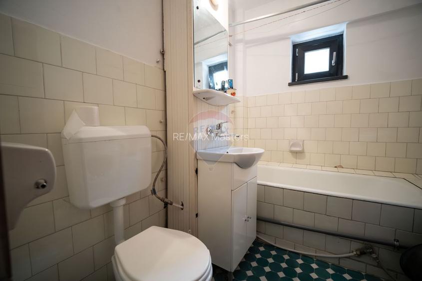 Apartament cu 4 camere de vânzare în zona Central - 3