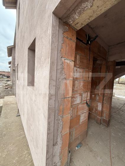 Casă modernă + curtea + 2 locuri de parcare, 145.40 mp, zona Rudului