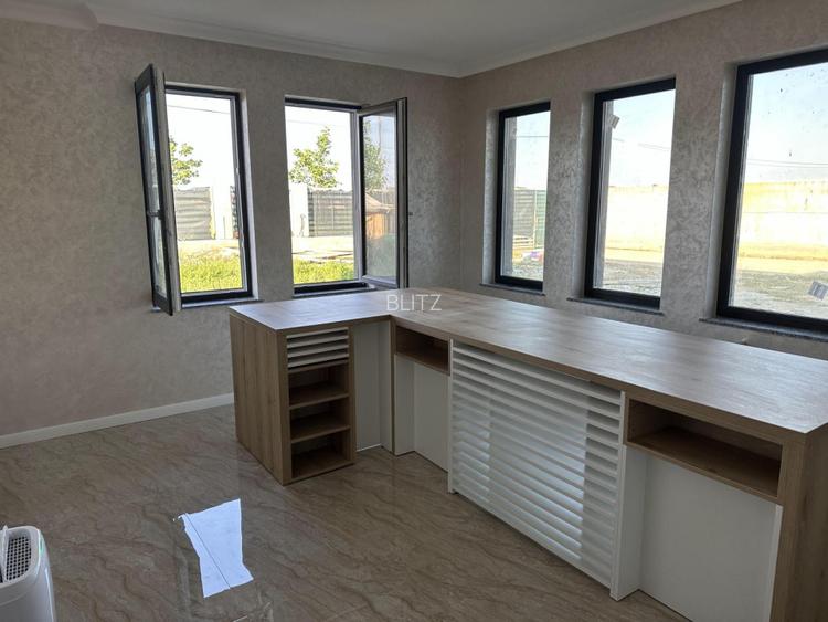 Casa P+1 240 mp utilii, ( doua apartamente 1200 mp teren ,zona Carcea - 9