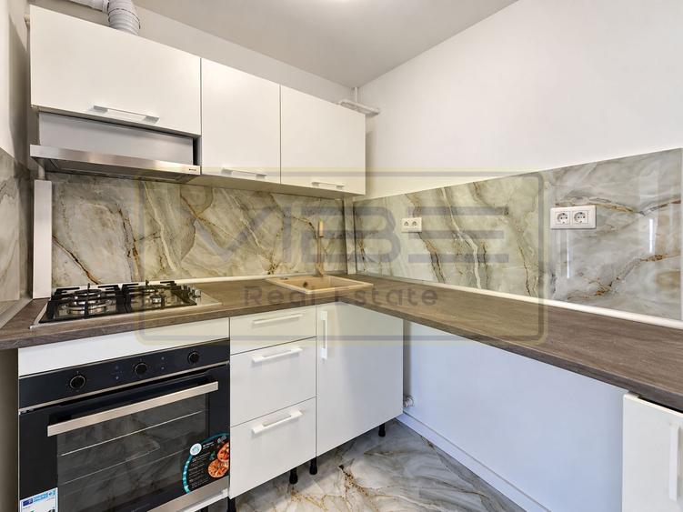 Garsoniera renovata- Poitiers- Mata Rosie - Continental/Aumovio