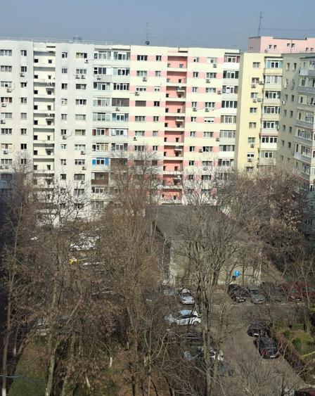 Obor, Colentina, Teiul Doamnei vav Sectia 7 Politie, 15 min., metrou