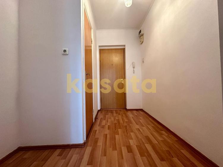 2 camere | Decomandat | 58 mp | Metrou 1 Decembrie 1918 | Boxă la subs