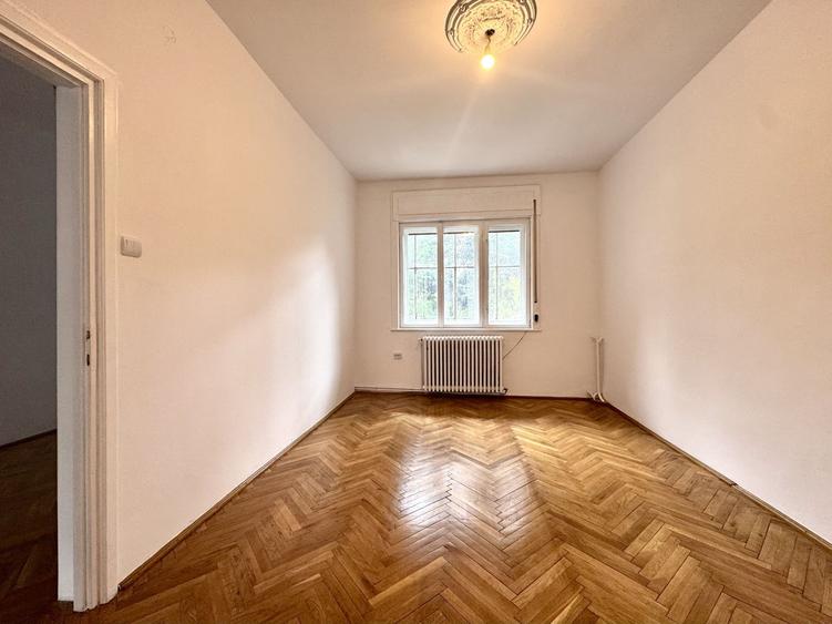 Apartament spațios într-o vilă, cu 2 garaje și terase – zona Iosefin