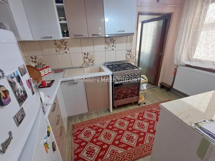 Casă de vânzare, zona centrala-Imobiliare MAXICONFORT - 7