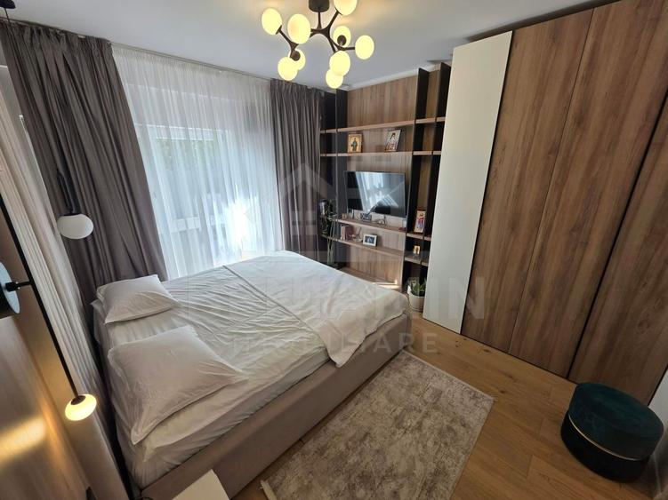 Apartament Superb 3 Camere- Ultracentral- Curte Privată 27mp-Parcare