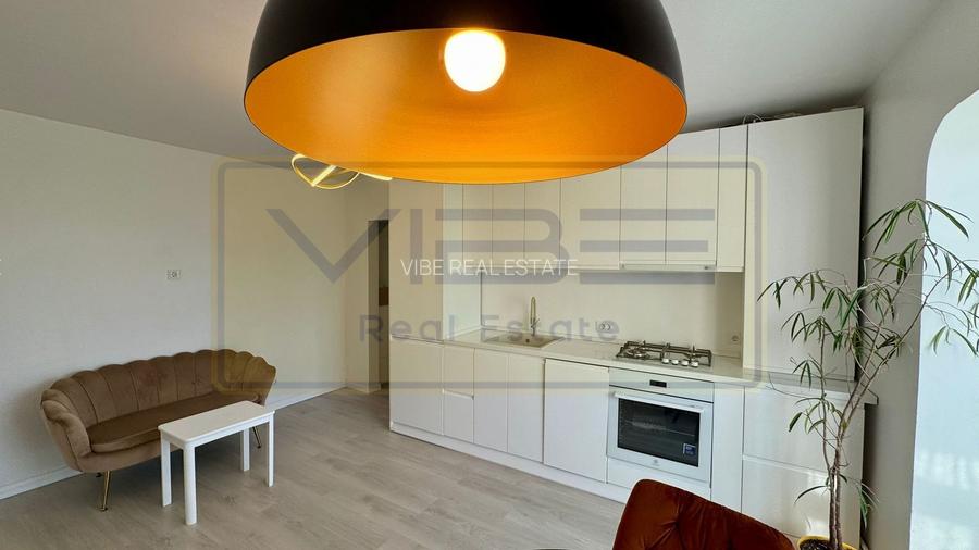 Apartament 3 camere decomandat Podu Ros  Piata Nicolina - 4