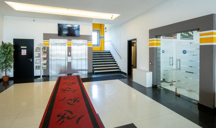 Birou de închiriat în Otopeni, Ilfov 60 mp-langă Aeroport – Proprietar