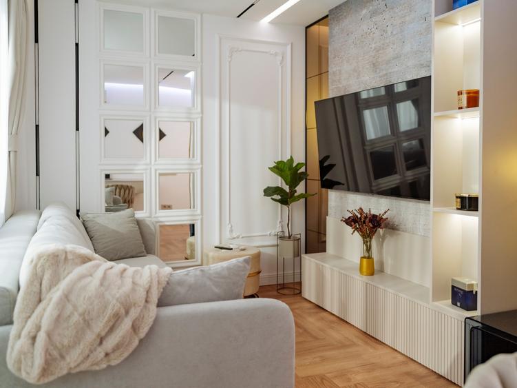Decebal-3/4-renovata integral lux, mobilata + utilata modern, TV, 135000€