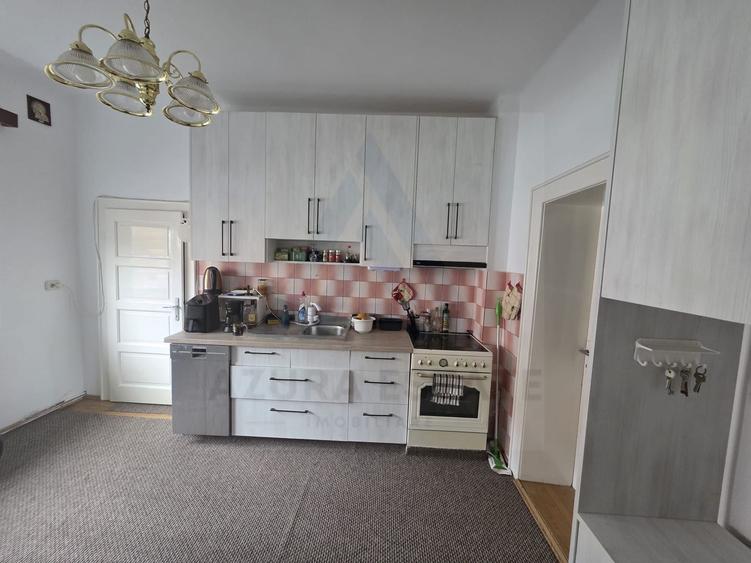 Apartament la casa 72 mp utili pet friendly si curte in zona Resita