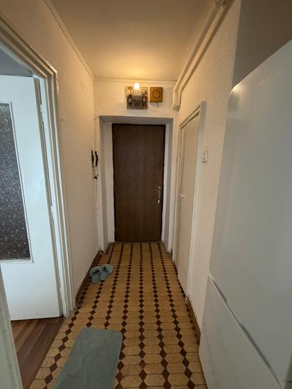 Apt.2 camere Stefan cel Mare - Circ, etaj 1, mobilat, aer conditionat