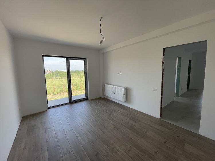 Vila individuala, Domnesti, Drumul Targului, P+1, suprafata teren 460, finisata.