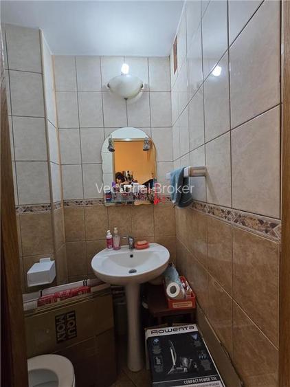 Apartament decomandat la etaj 2/4 Colentina Marior V.Bacila - 16