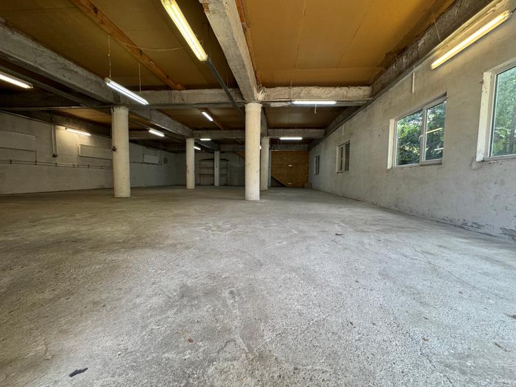 De inchiriat - hala 420mp + 2 locuri parcare - Giulesti