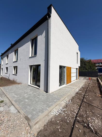 Duplex modern într-o zonă liniștită din Florești – Poligon