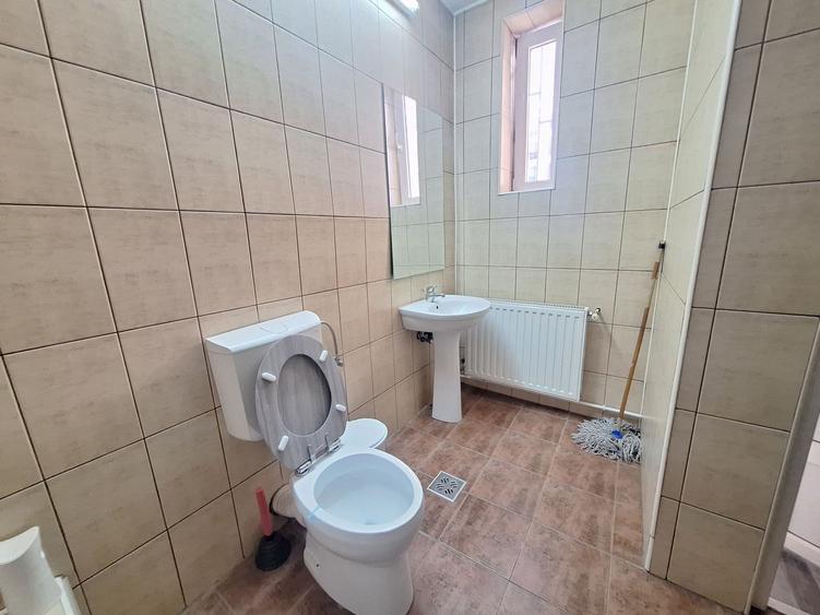 Cladire de birouri, in zona centrala, cu parcare, zona The Office