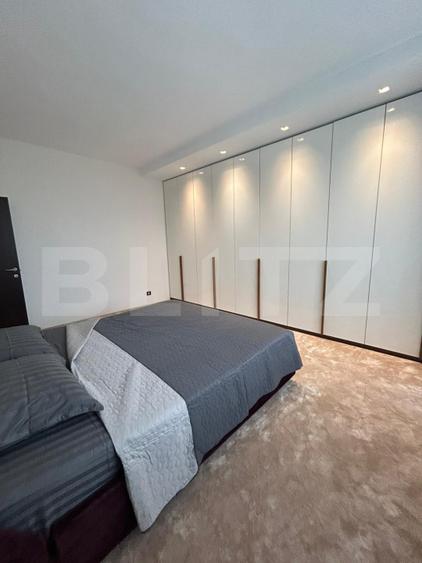 Penthouse,  Ultrafinisat, Utilat, 150 mp,Andrei Muresanu