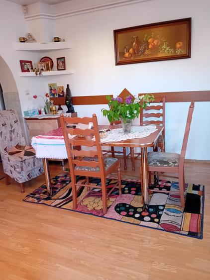 CASA IN CENTRU -REGHIN CU SPATIU COMERCIAL