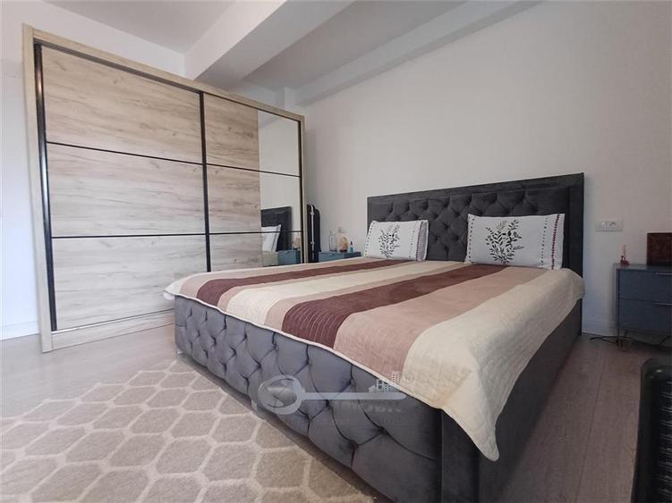 Apartament 3 camere Lux cu Loc de Parcare, Bucsinescu