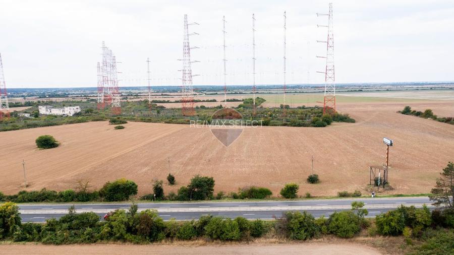 Teren intravilan  10.000mp Ciolpani, acces direct din DN1 - 7