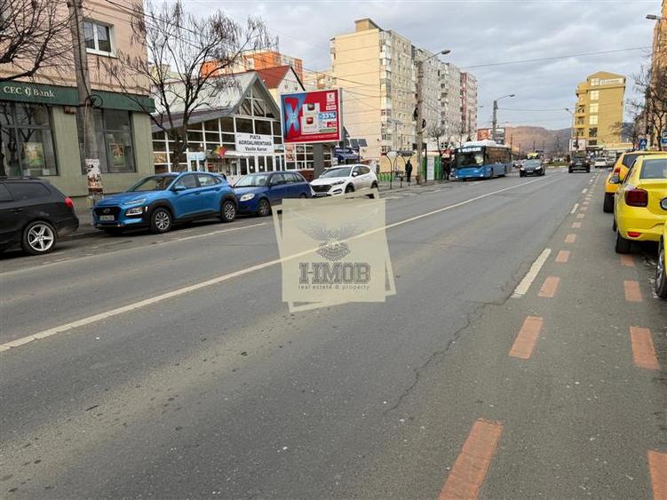 Apartament 3 camere etaj 1 in zona Vasile Aaron
