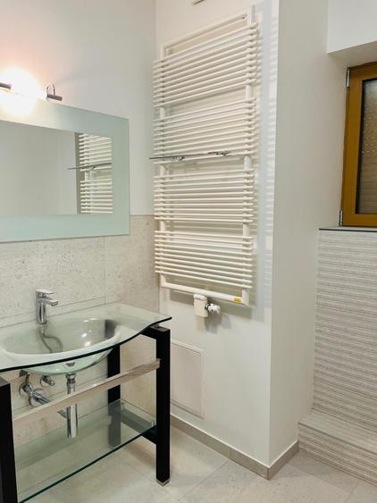 Duplex de vânzare – 5 camere | Strada Jean Monnet | Primăverii