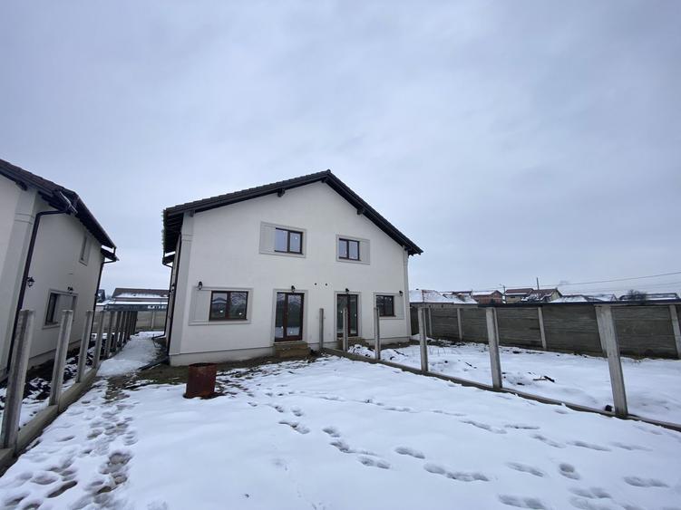 COMISION 0%, Duplex 4 Camere, 116 mp, P+1+Pod, Moșnița Noua, LIDL
