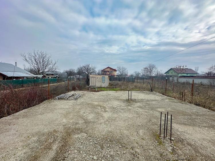 Mihăilești - teren împrejmuit 401mp, cu puț, COMISION 0