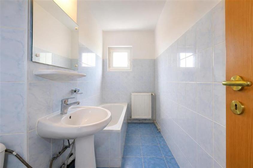 Apartament decomandat, vedere frumoasa, etaj2, Zarnesti, Brasov