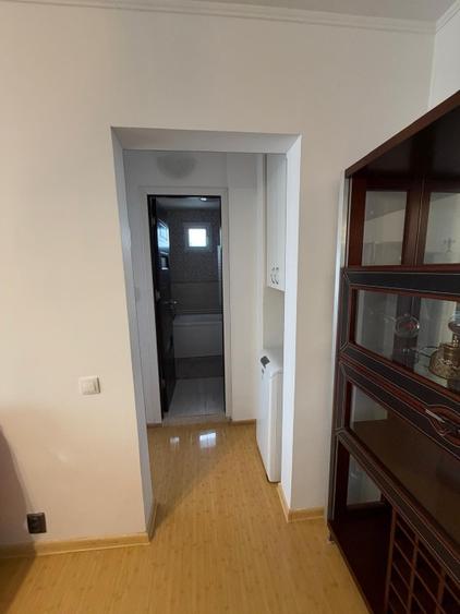 Inchiriez apartament 3 camere Crangasi
