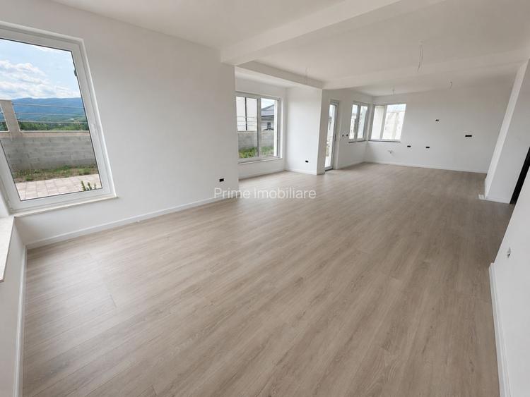 Casa Individuală 138 mp| teren 400 mp| zona Orizont - 3