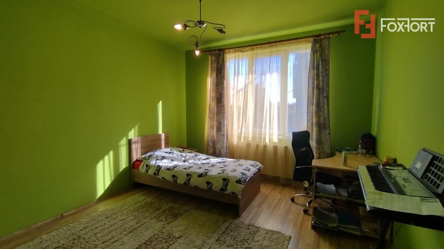 COMISION 0% Casa individuala 8 camere, Sacalaz - Pivnita, teren 1198 mp, asfalt