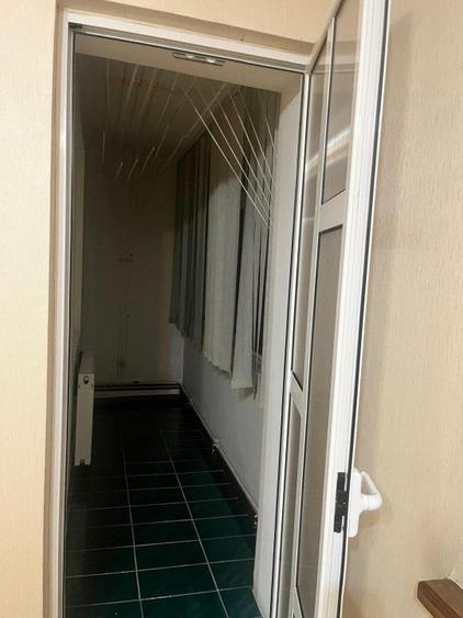 Apartament Central ,3 camere, 72mp ,etaj 2, SIRET
