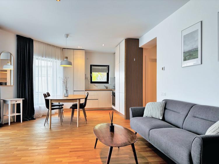 Apartament de 3 camere la poalele Tampei | Vedere panoramica
