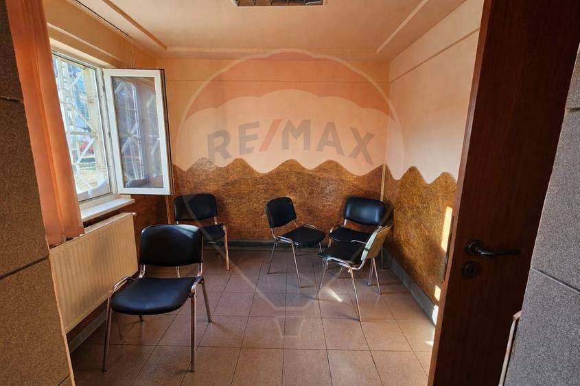 Apartament cu 2 camere de vânzare în Cuza Voda, sau spatiu comercial