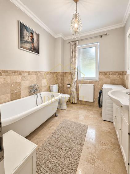Apartament cu 2 camere | bucatarie inchisa | gradina de 45 mp in Giroc la asfalt