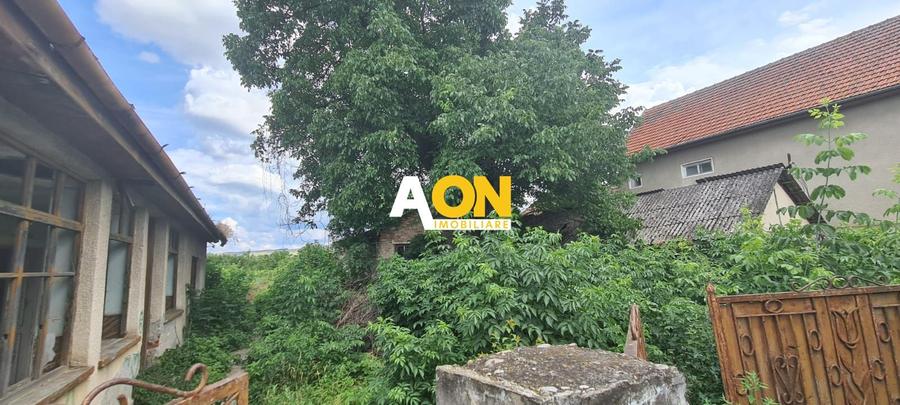 Teren de vanzare cu toate utilitatile in zona Partos, 2800MP