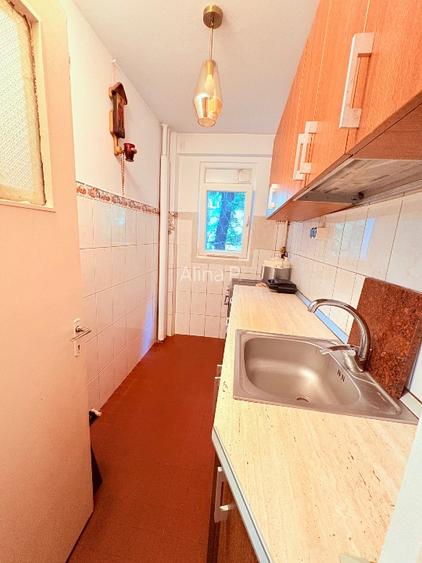 De vânzare apartament decomandat  - 8