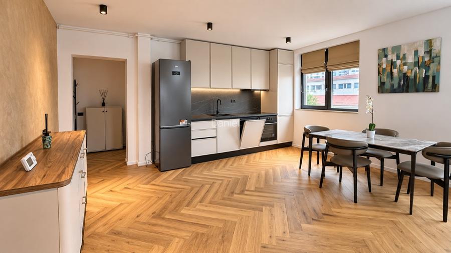 Proprietar, 3 camere, termen lung, mobilat si dotat complet, loc de parcare - 7