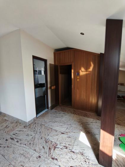 Vila in zona Cantemir, in zona de case, intre Pta Unirii si Tineretului