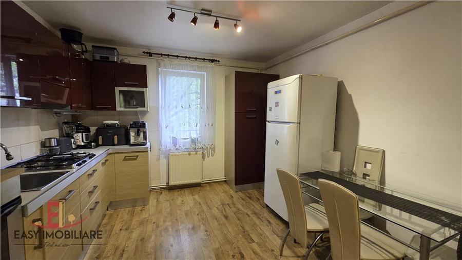 Apartament 2 camere, et 1, George Cosbuc, UMFST, 22 Decembrie