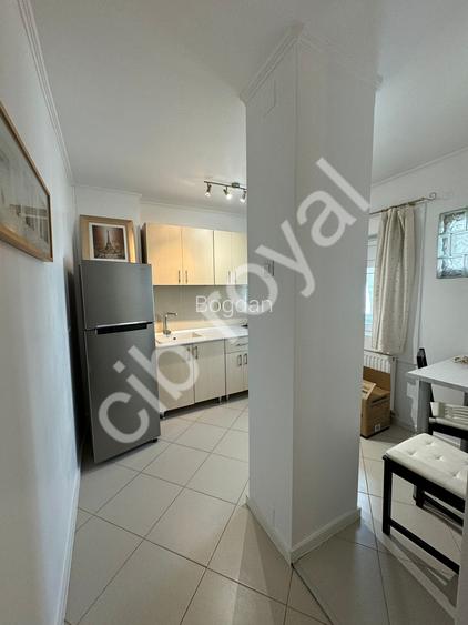Garsoniera Alba Iulia-Decebal,Str. Mesterul Manole 4,la 10 min metrou Muncii - 11