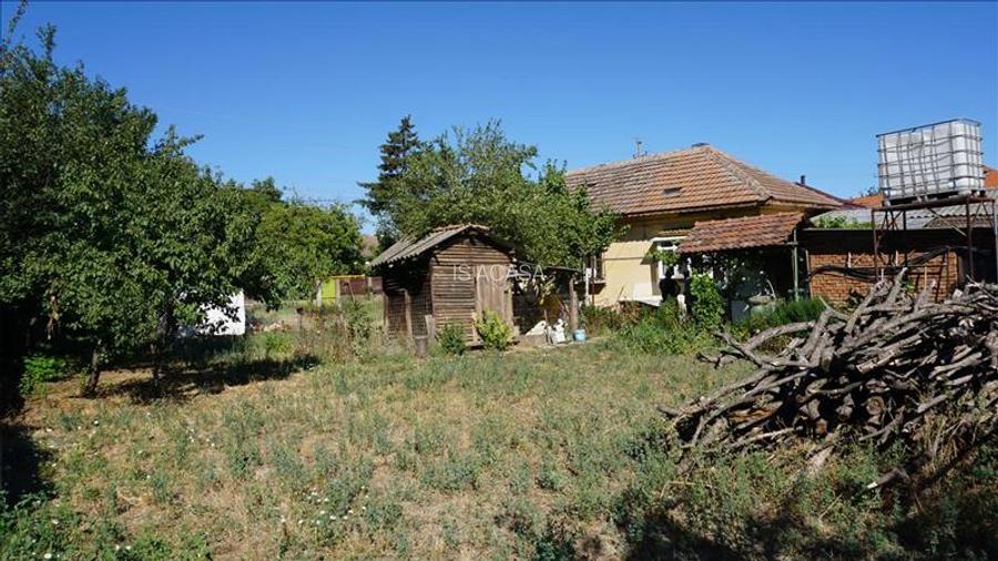 Teren stradal cu casa veche in Podari - toate utilitatile - 6