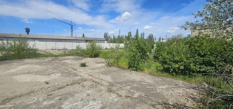 De vanzare - teren intravilan 2.077 mp - zona industriala - str. Macului