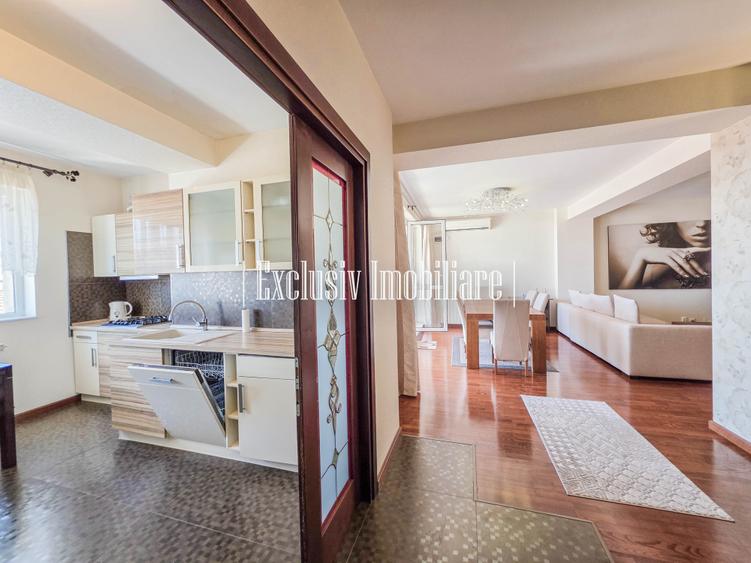 Zona Ultracentrala - Apartament 3 camere 170 mp cu Vedere la Mare si 2 terase
